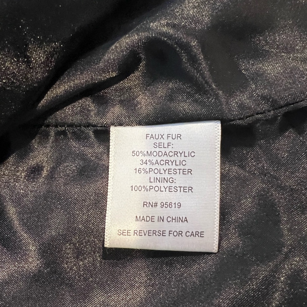 Fever multi color Faux Fur Vest with pockets. - Picture 7 of 10